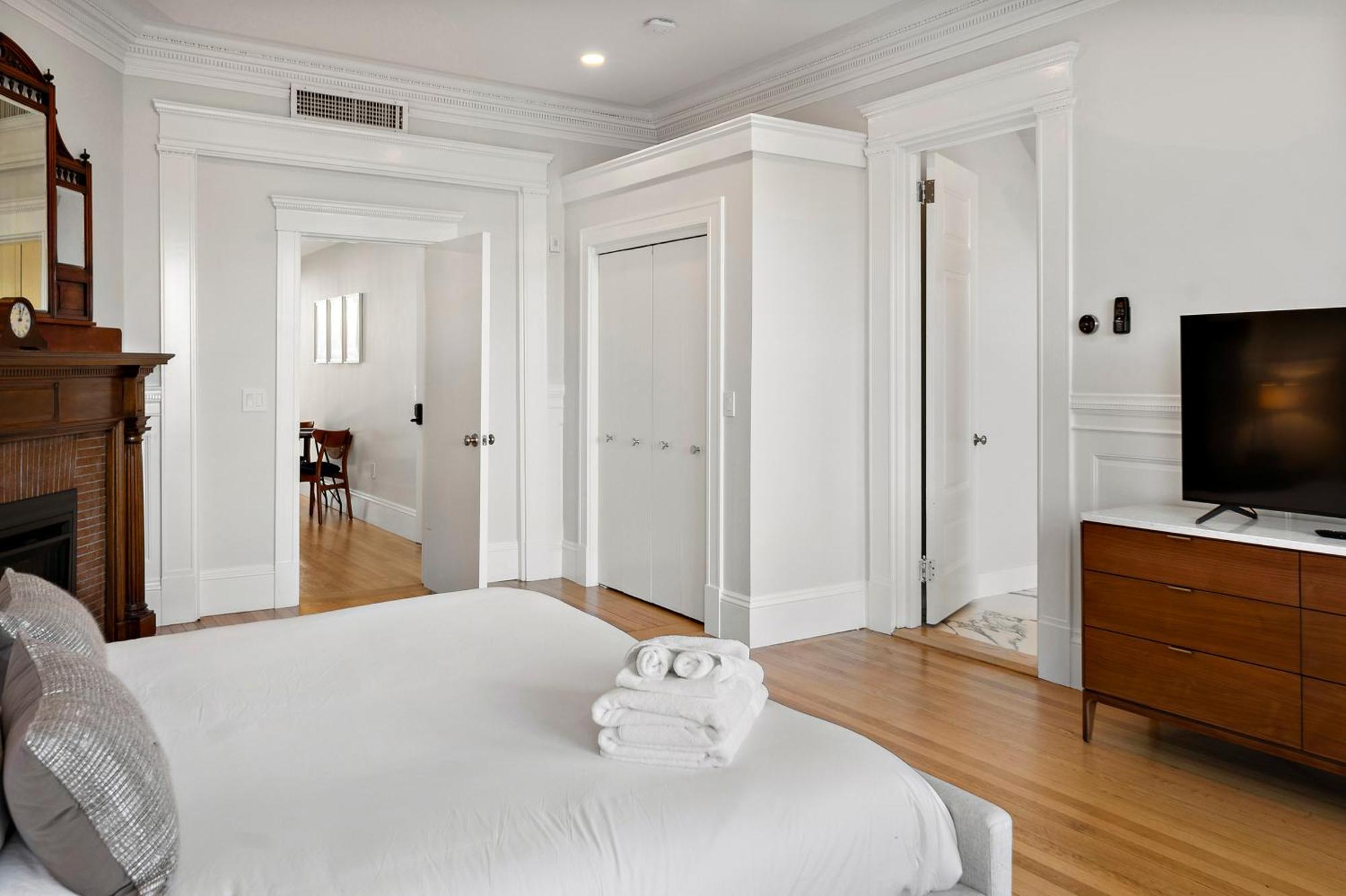 Charlesgate Suites Boston Exteriör bild