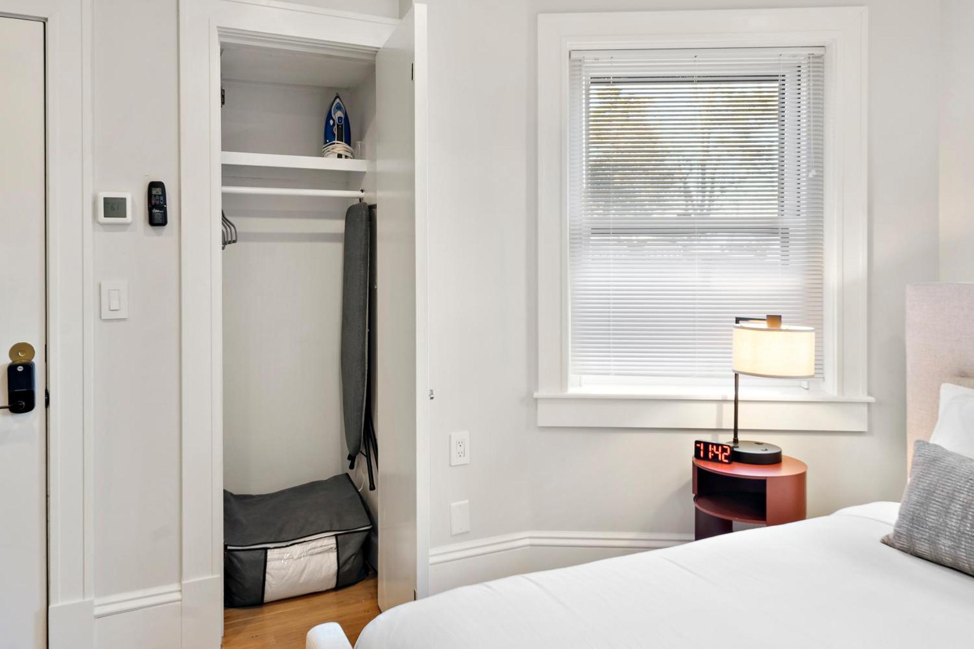 Charlesgate Suites Boston Exteriör bild