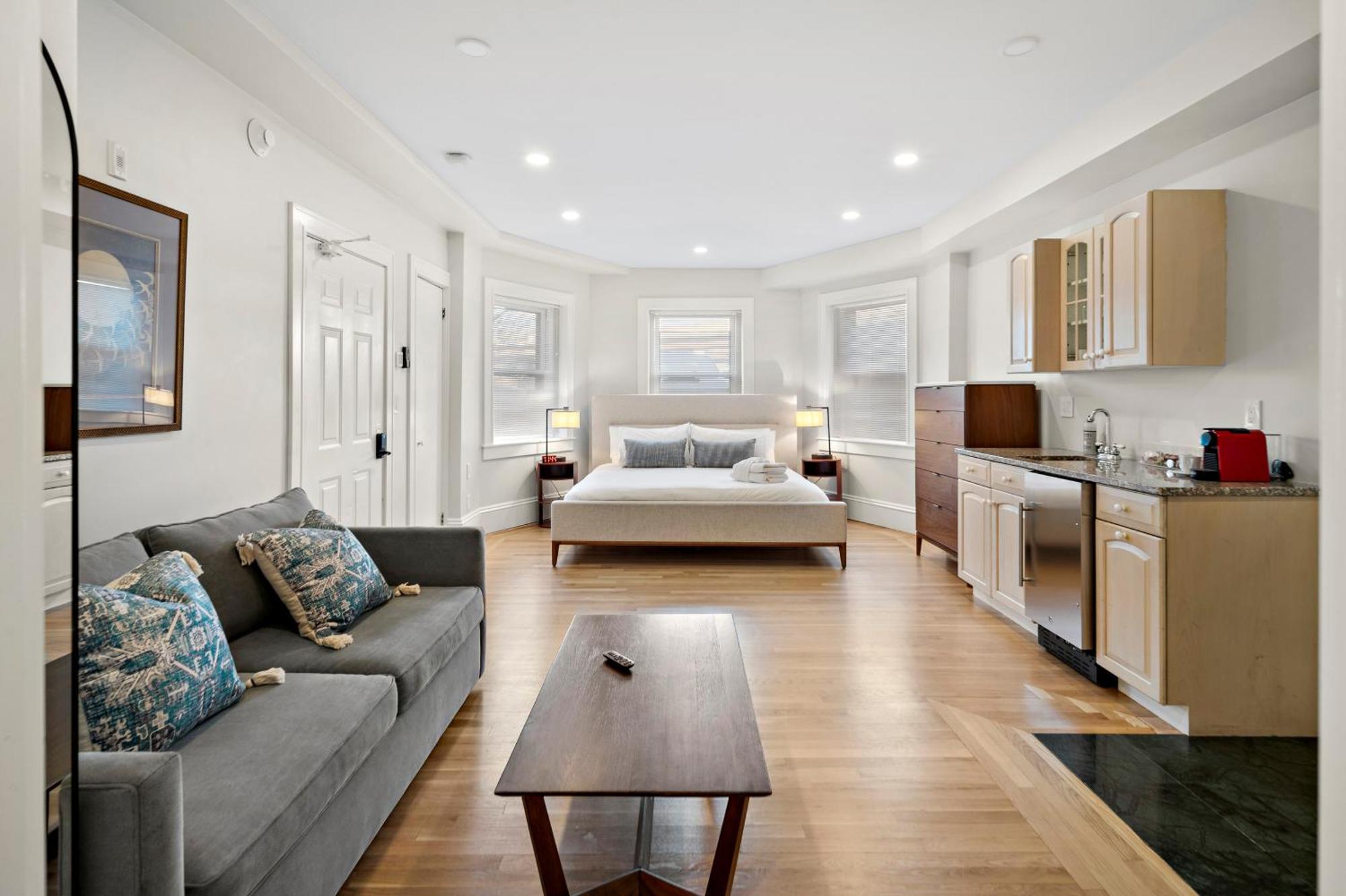 Charlesgate Suites Boston Exteriör bild